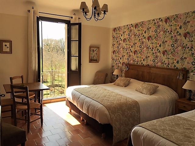 Charembeau Hotel Forcalquier Bagian luar foto