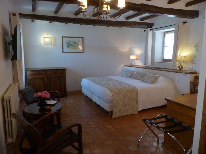 Charembeau Hotel Forcalquier Bagian luar foto