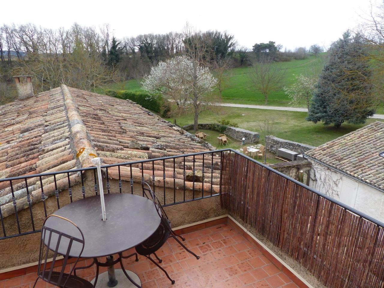 Charembeau Hotel Forcalquier Bagian luar foto